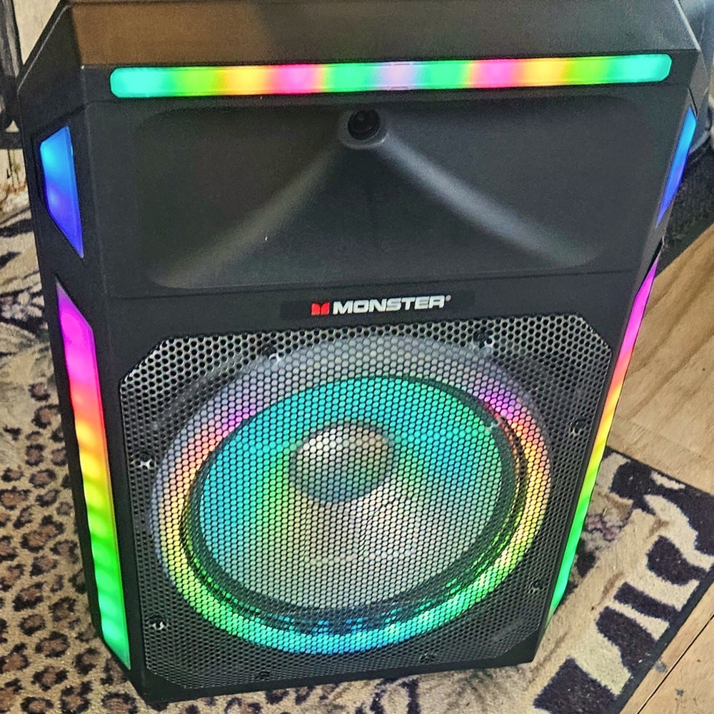 Monster x6 pa speaker brand new